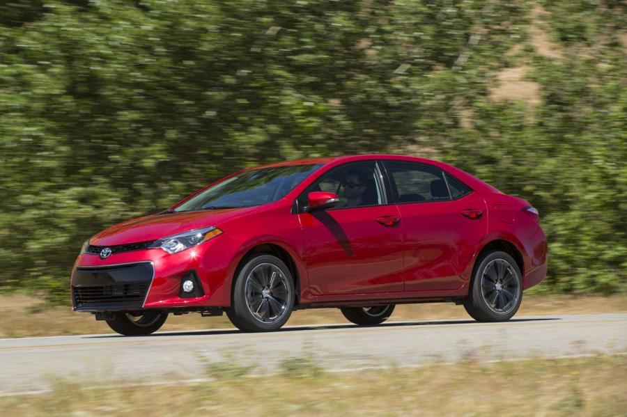  Toyota Corolla 2014 года  (фото 31 из 212)